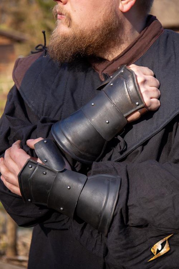 Guanteletes Scouts Medievales, acabado negro