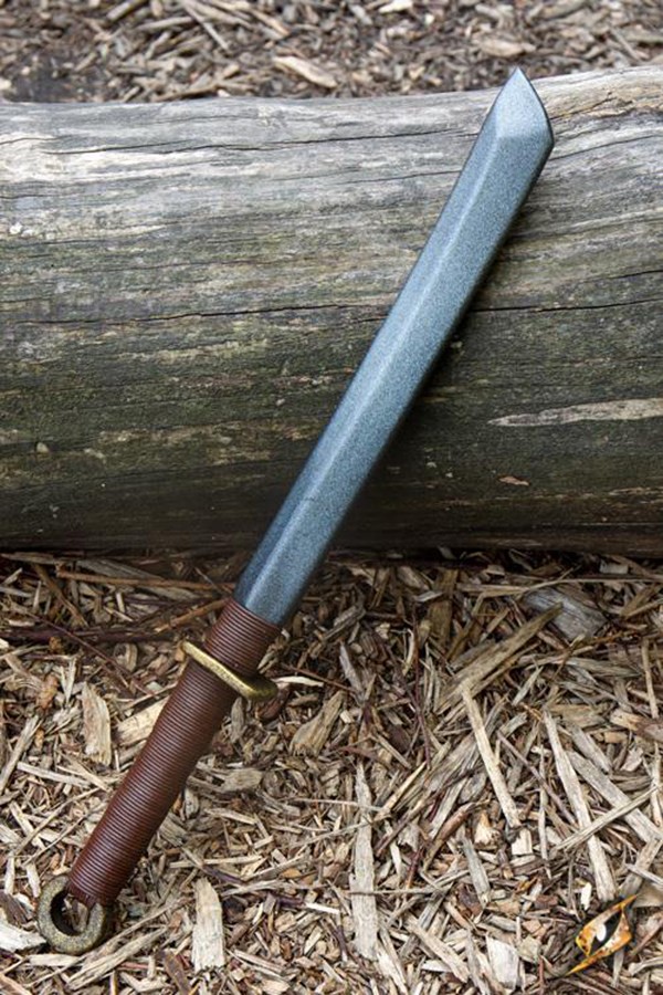 Tanto Japonés desgastado, LARP