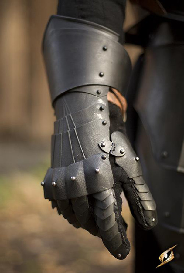 Guanteletes fantásticos de los No Muertos, Epic Armoury