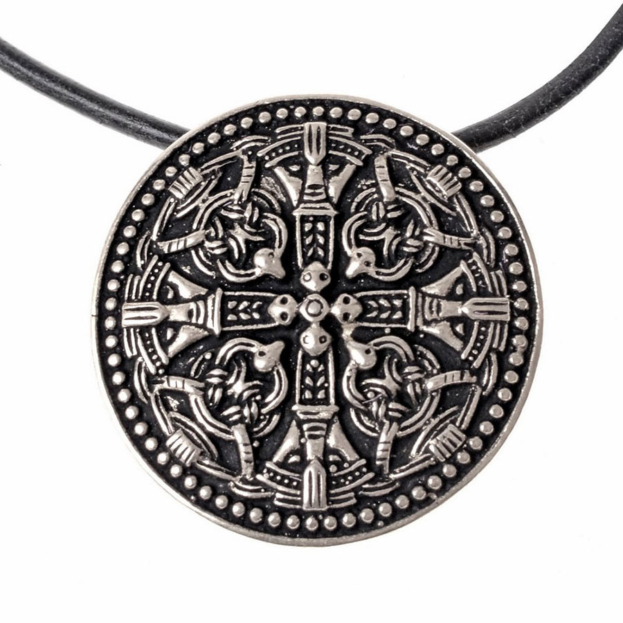 Colgante y amuleto vikingo Vårby, siglo IX