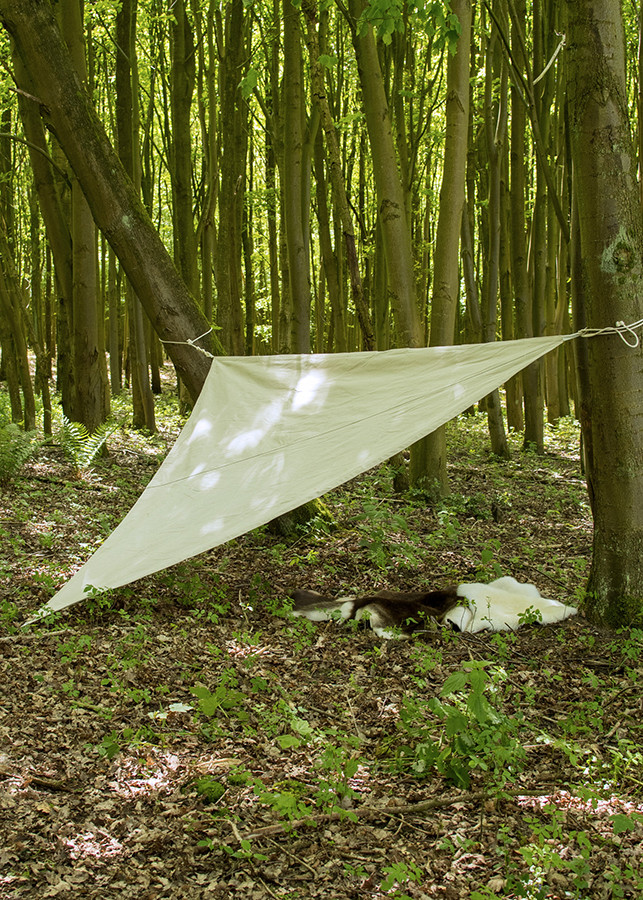 Toldo triangular con cuerda para acampada medieval, 4m.