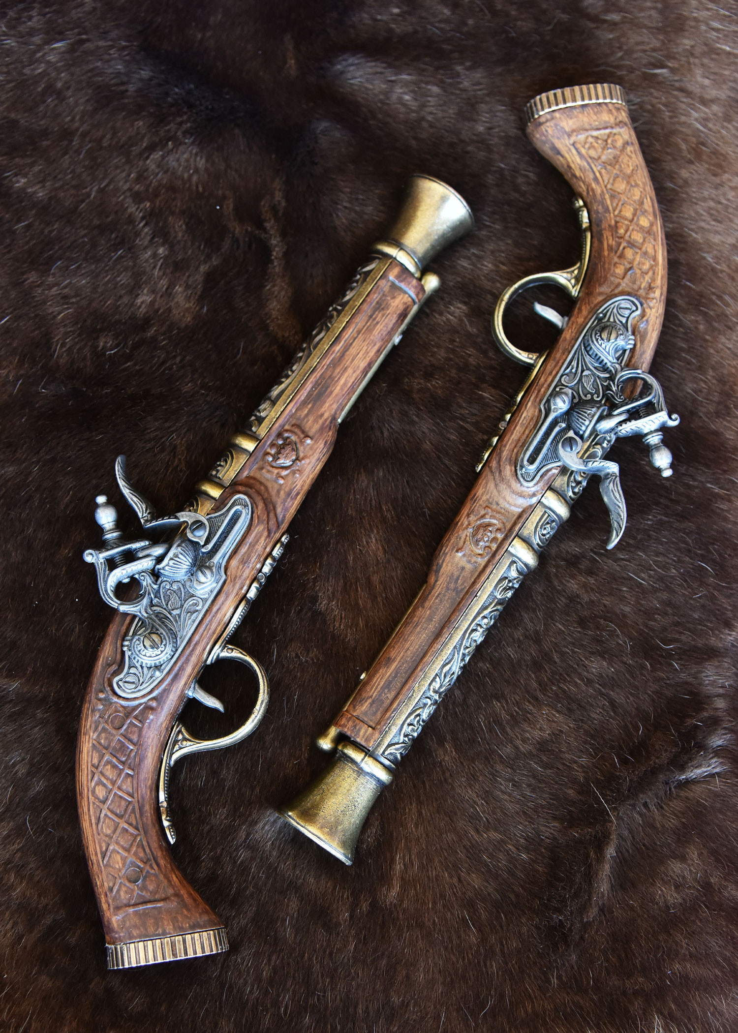 Juego 2 pistolas de duelo Espingoles latonadas, siglo XVIII