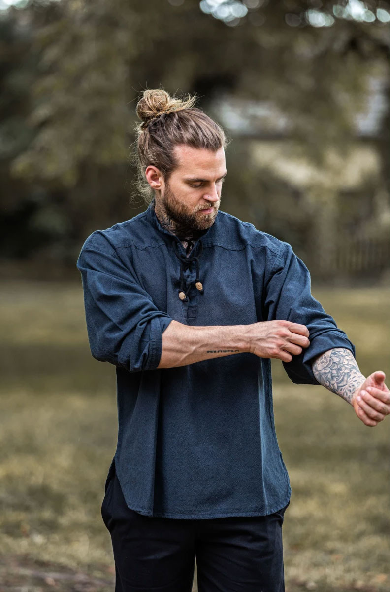 Camisa medieval cordones modelo Ansbert, color azul