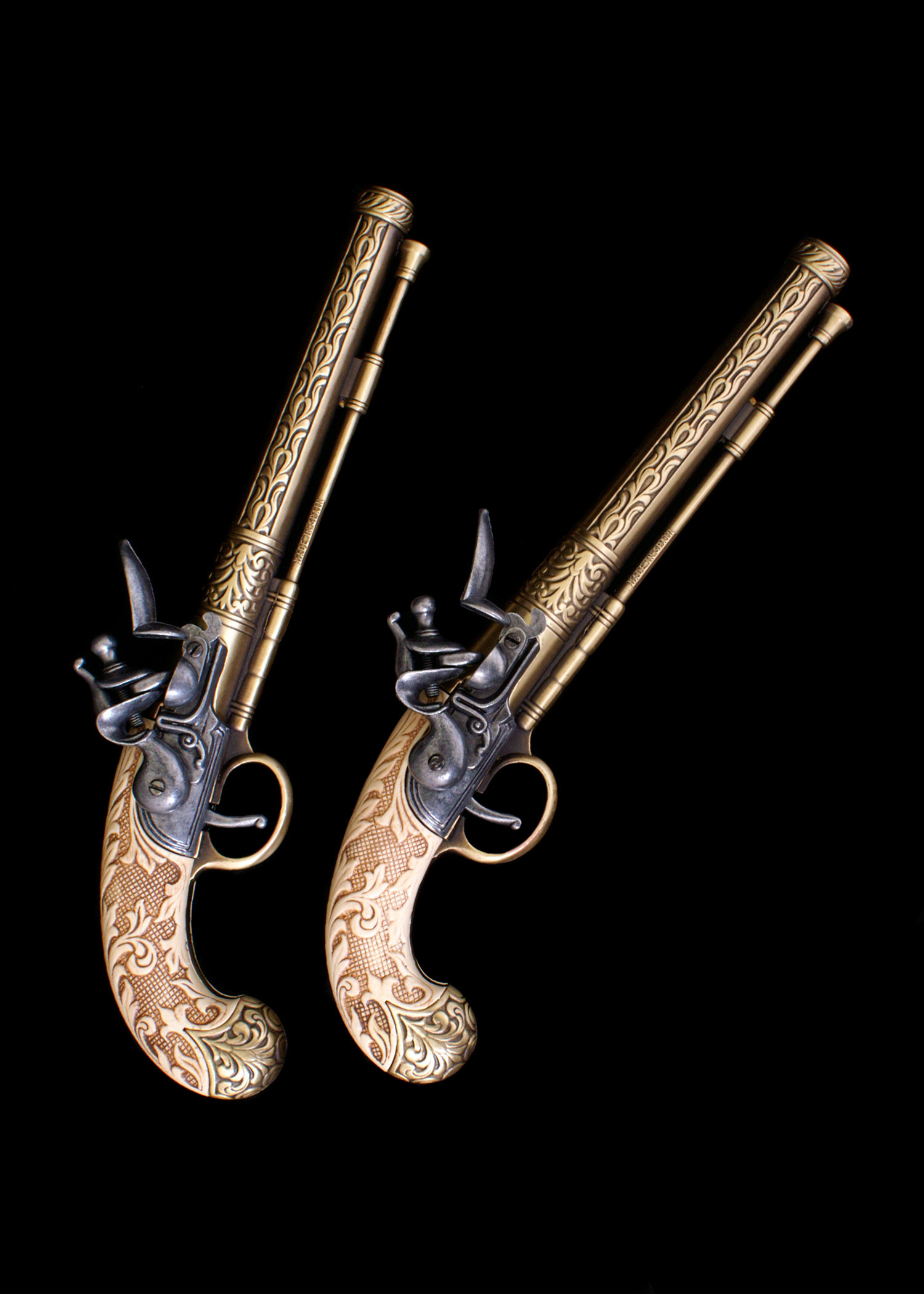 Set 2 pistolas de duelo decorativas con pedernal (siglo XVIII)