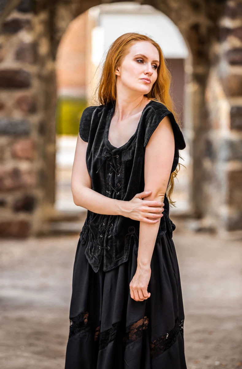 Chaleco medieval modelo Adrienne, negro
