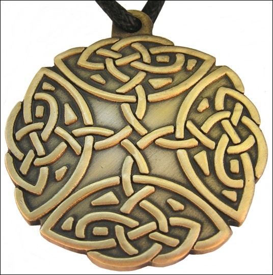 Colgante céltico nudo 4 direcciones