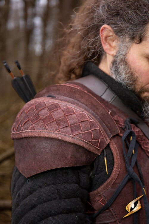 Hombreras de gamuza set Guardabosque Epic Armoury, marrón