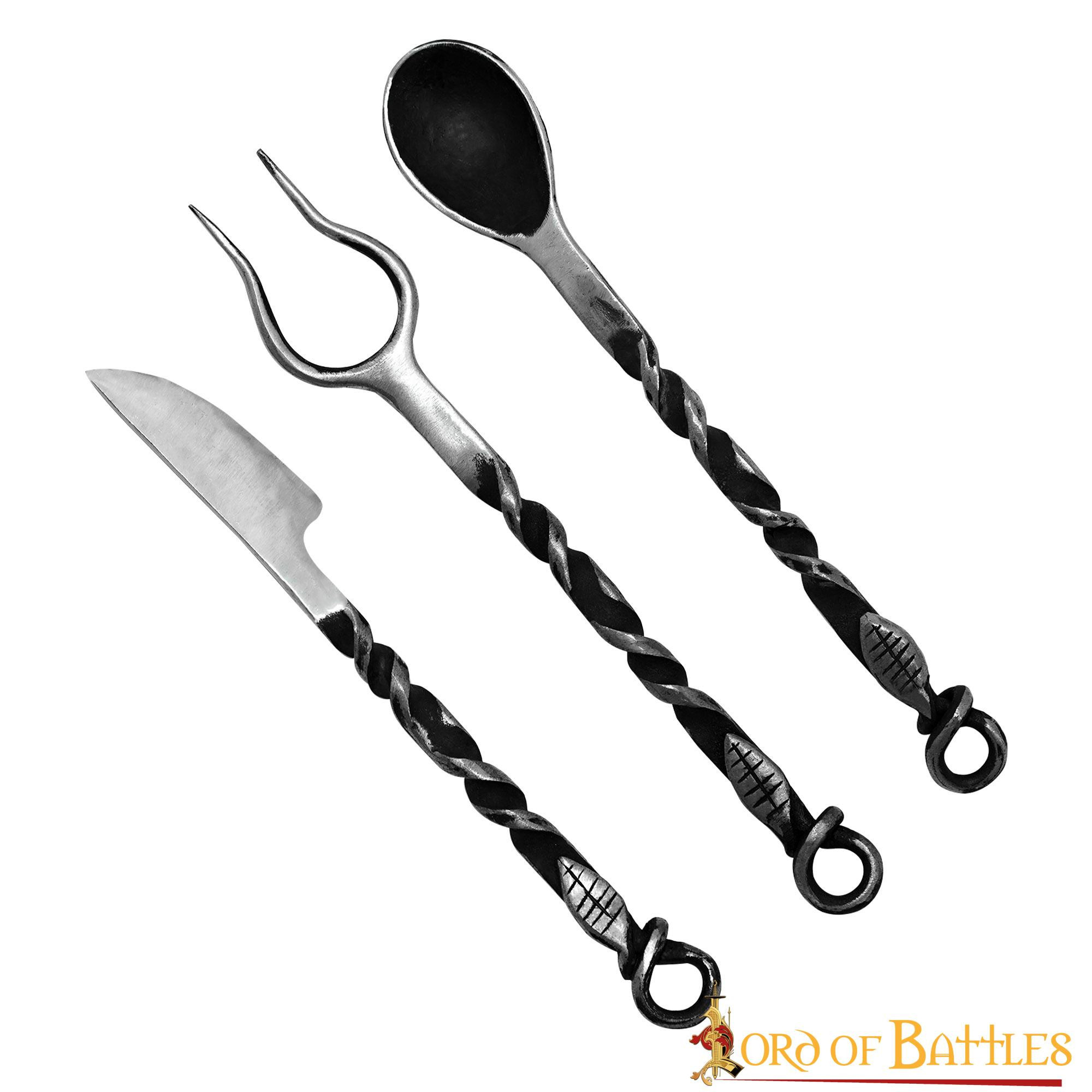Juego de cubiertos medievales, tenedor, cuchillo y cuchara