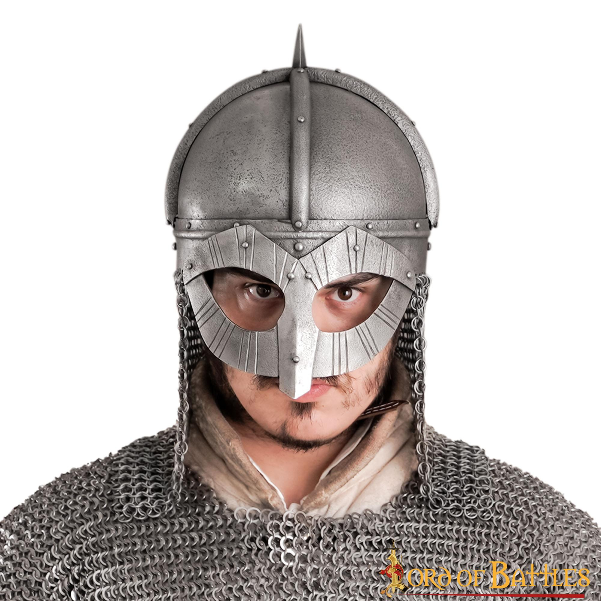 Casco vikingo de acero con forro de cuero, modelo Gjermundbu