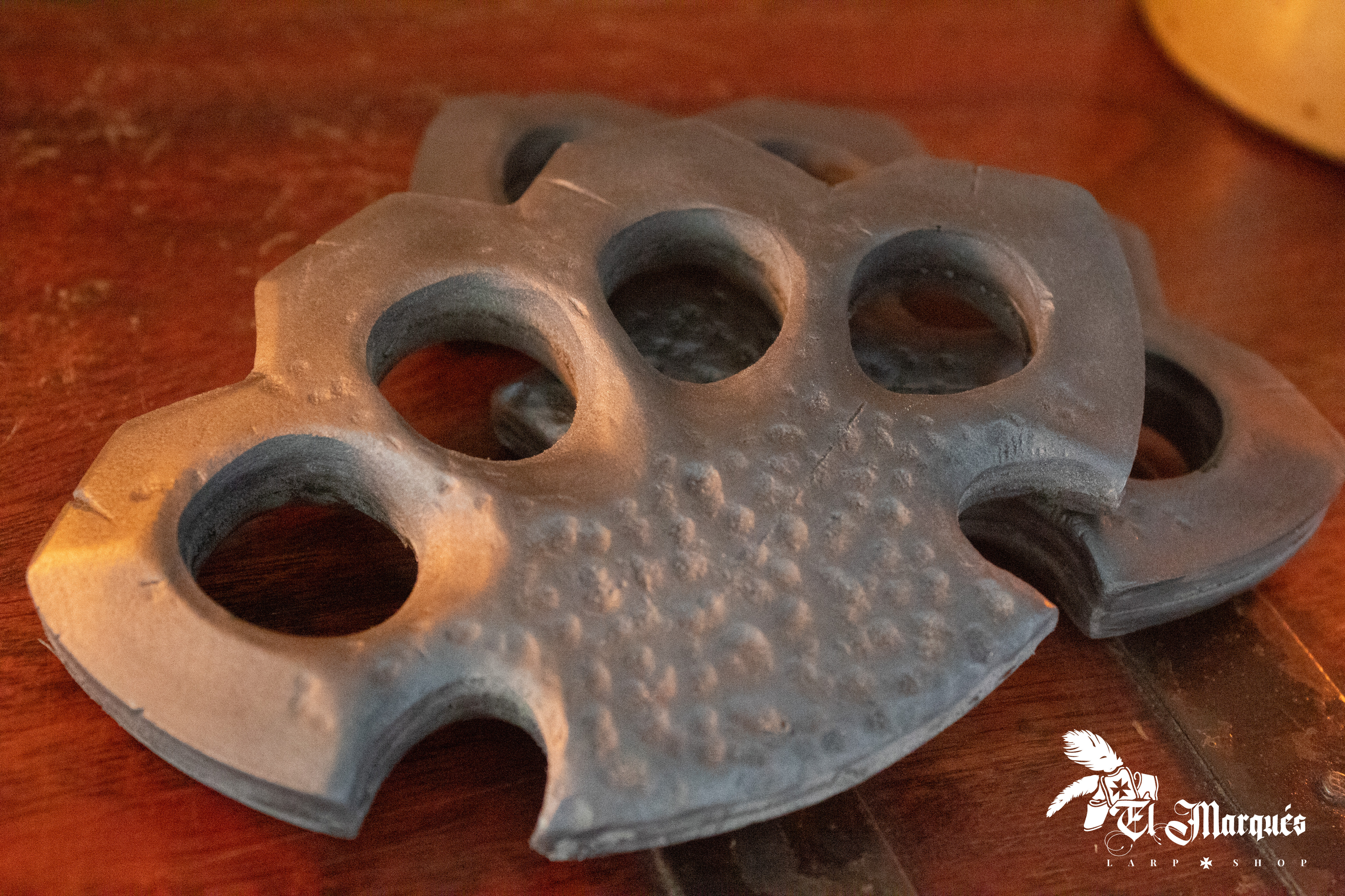 Puño Hogan, inofensivo, para LARP