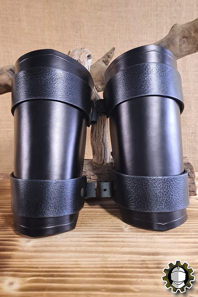 Brazaletes medievales cuero modelo Ragnall, color negro