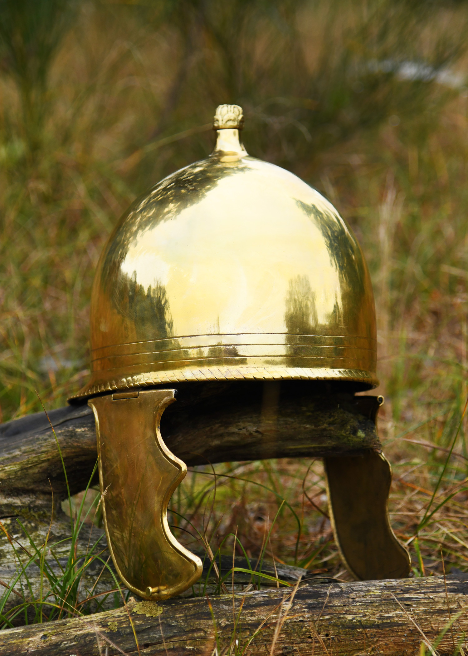 Casco republicano Montefortino, latón, aprox. 1,2 mm