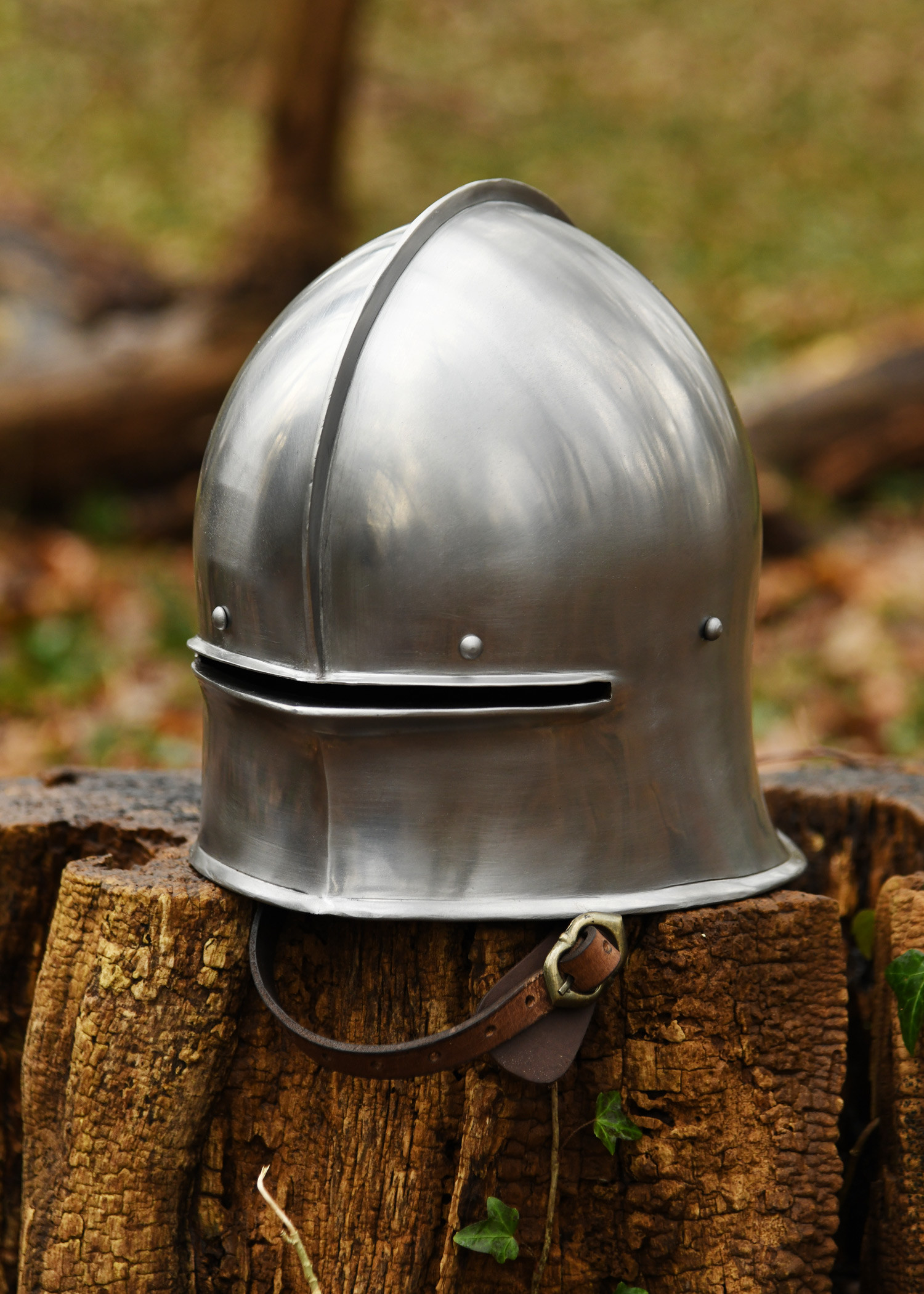 Casco medieval tipo Sallet, acero de 1,6 mm, siglo XV