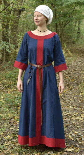 Vestido medieval Gudrun azul rojo